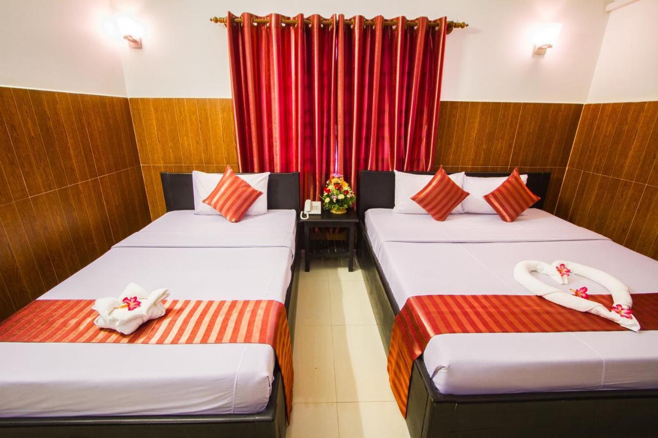 Botoum Hotel Sisophon Buitenkant foto