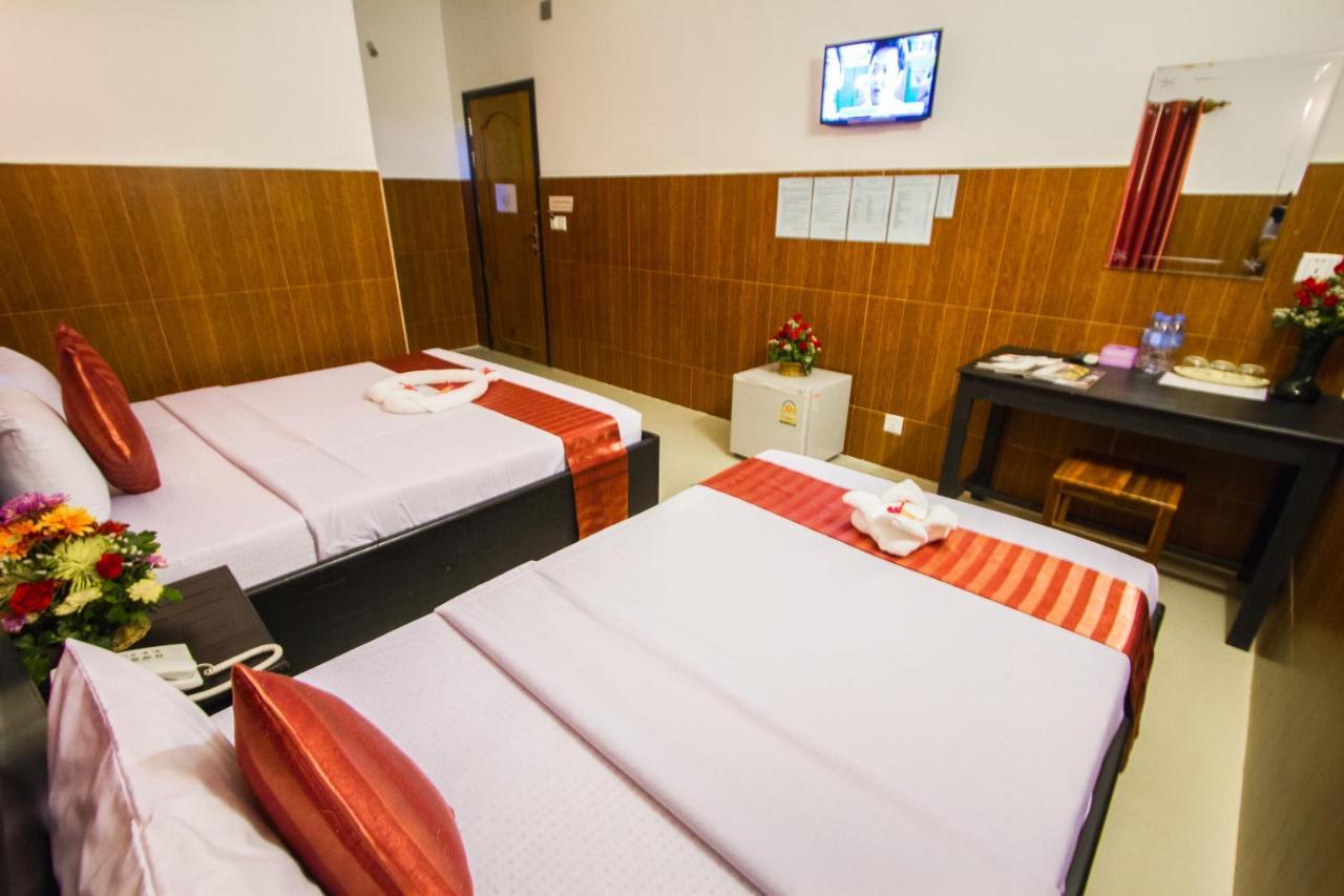 Botoum Hotel Sisophon Buitenkant foto
