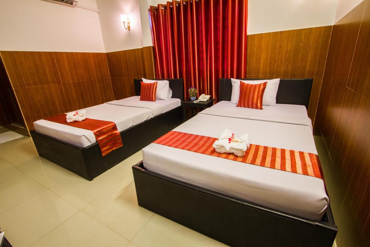 Botoum Hotel Sisophon Buitenkant foto